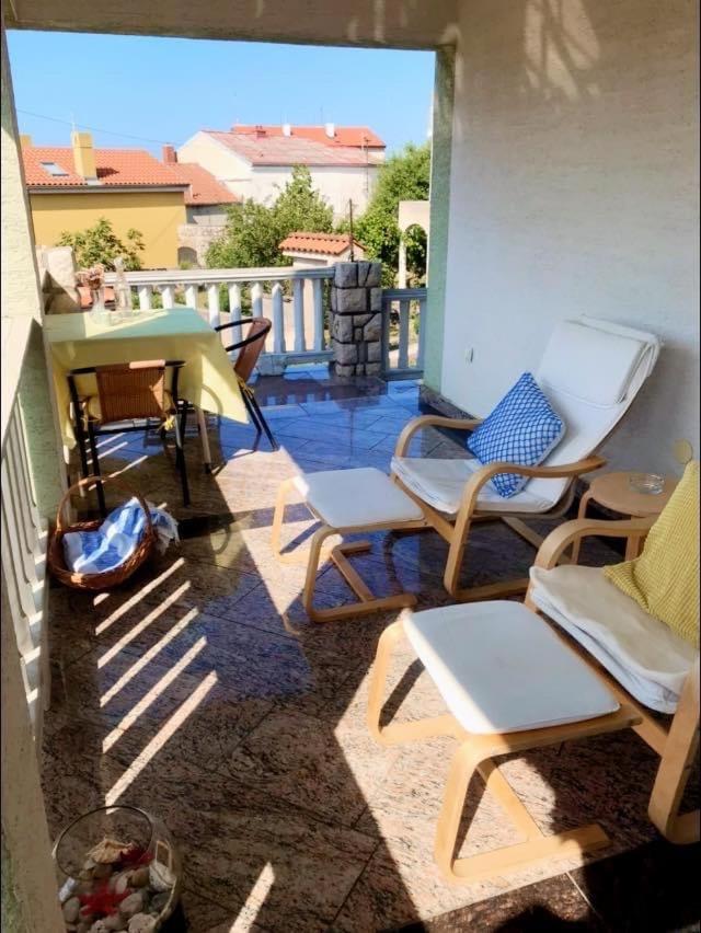 SanMari Hotel Novi Vinodolski Bagian luar foto