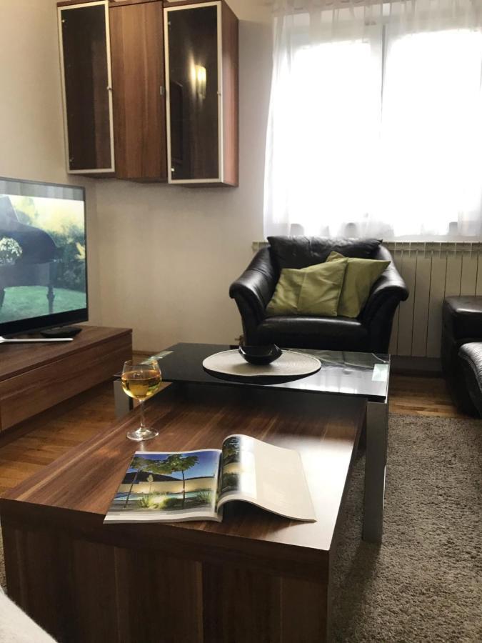 SanMari Hotel Novi Vinodolski Bagian luar foto